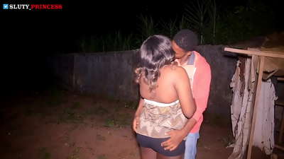 ស្នេហាតាមដងផ្លូវ និងការរួមភេទដ៏ក្តៅគគុកជាមួយស្រីធាត់ចេញពីក្លឹប